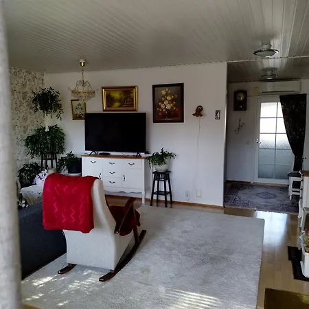 House, 70 M2 With Fireplace And Sauna Apartment *